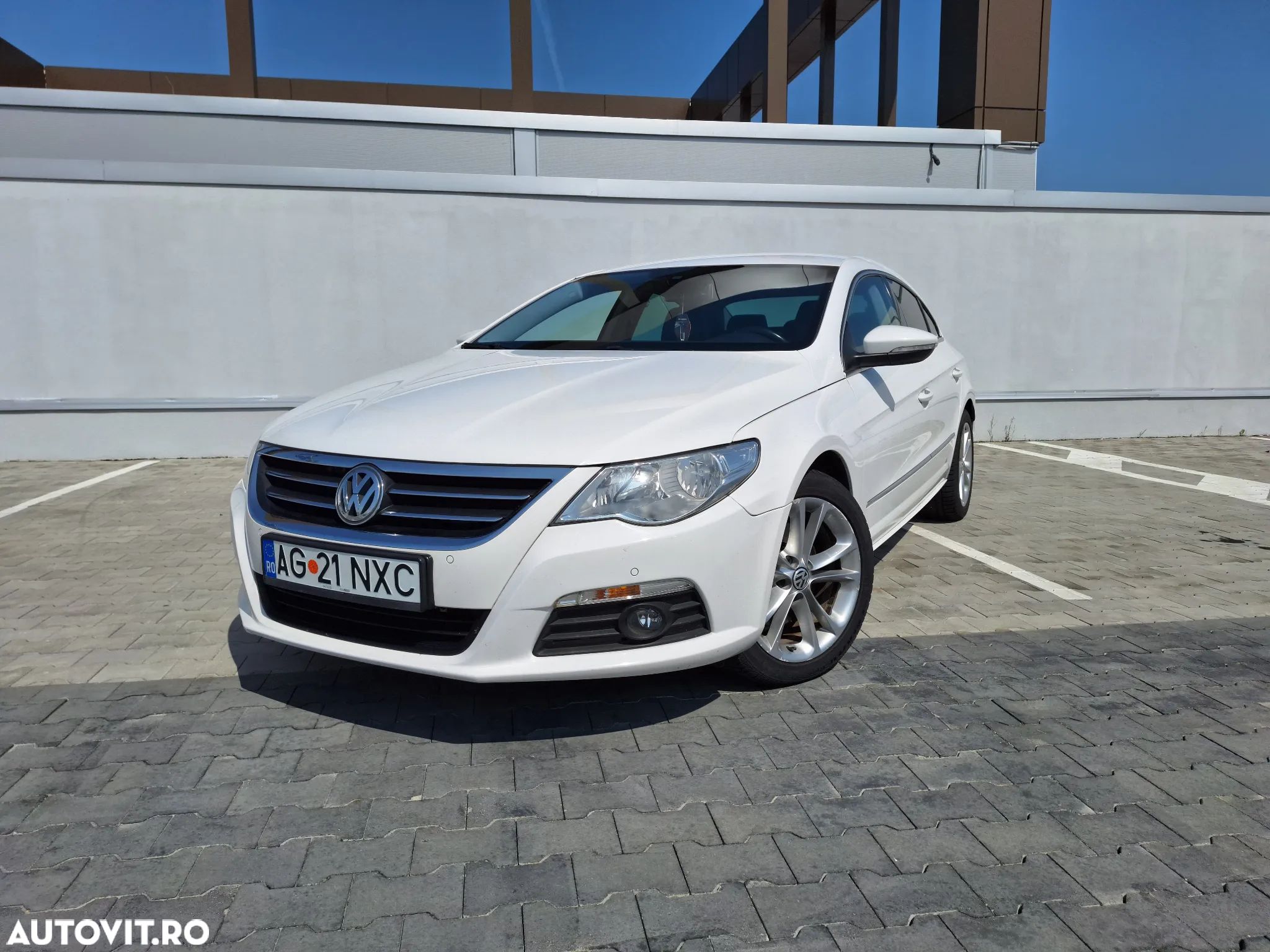 Volkswagen Passat CC 2.0 TDI DSG - 1