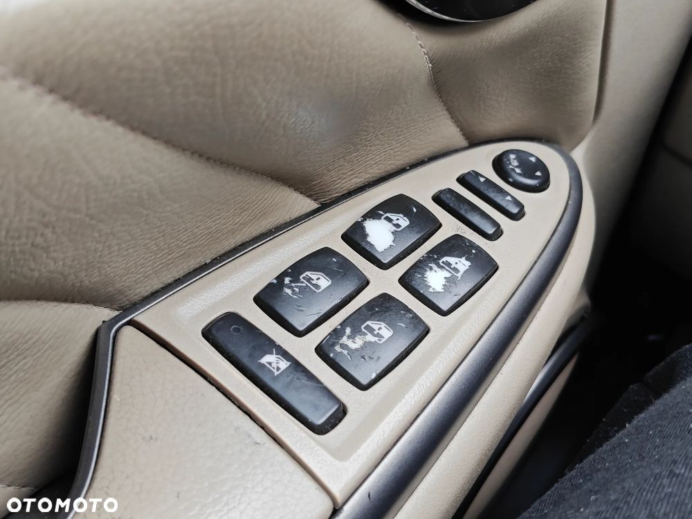 Fiat Croma 2.2 16V Active - 20