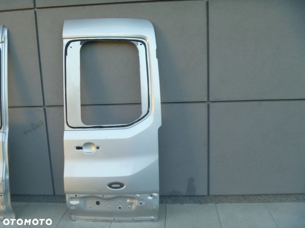 FORD TRANSIT MK8 2014 DRZWI TYLNE LEWE PRAWE ORYGINAŁ ŁADNE - 11