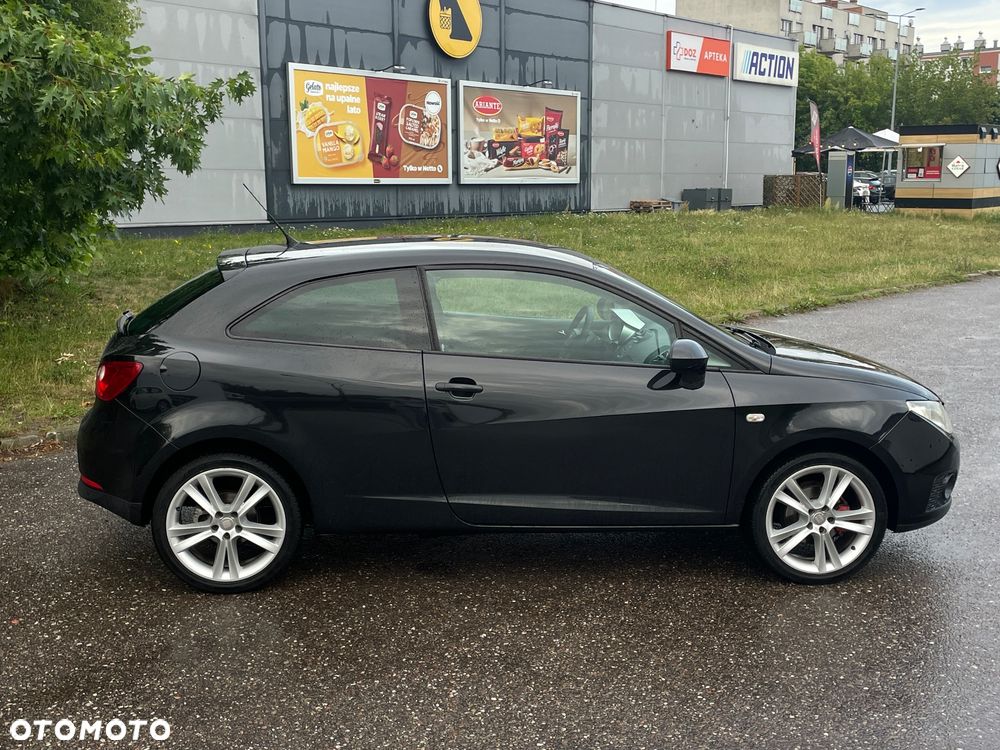 Seat Ibiza SC 1.6 16V Sport - 2