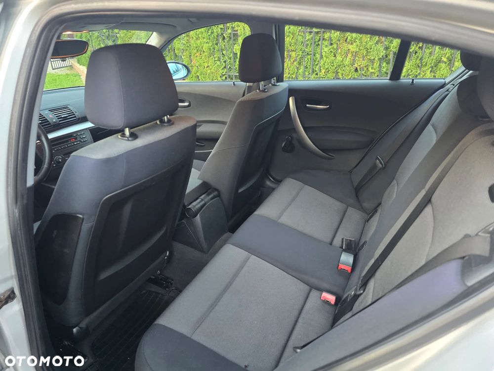 BMW Seria 1 118d - 15