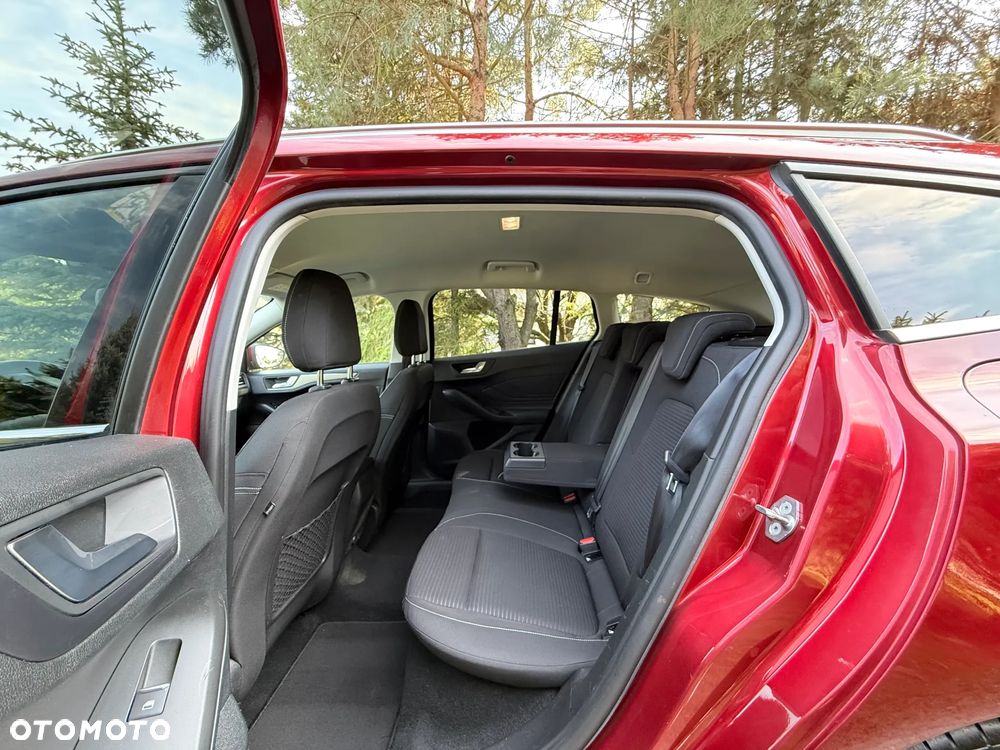 Ford Focus 1.5 EcoBoost Titanium X - 24