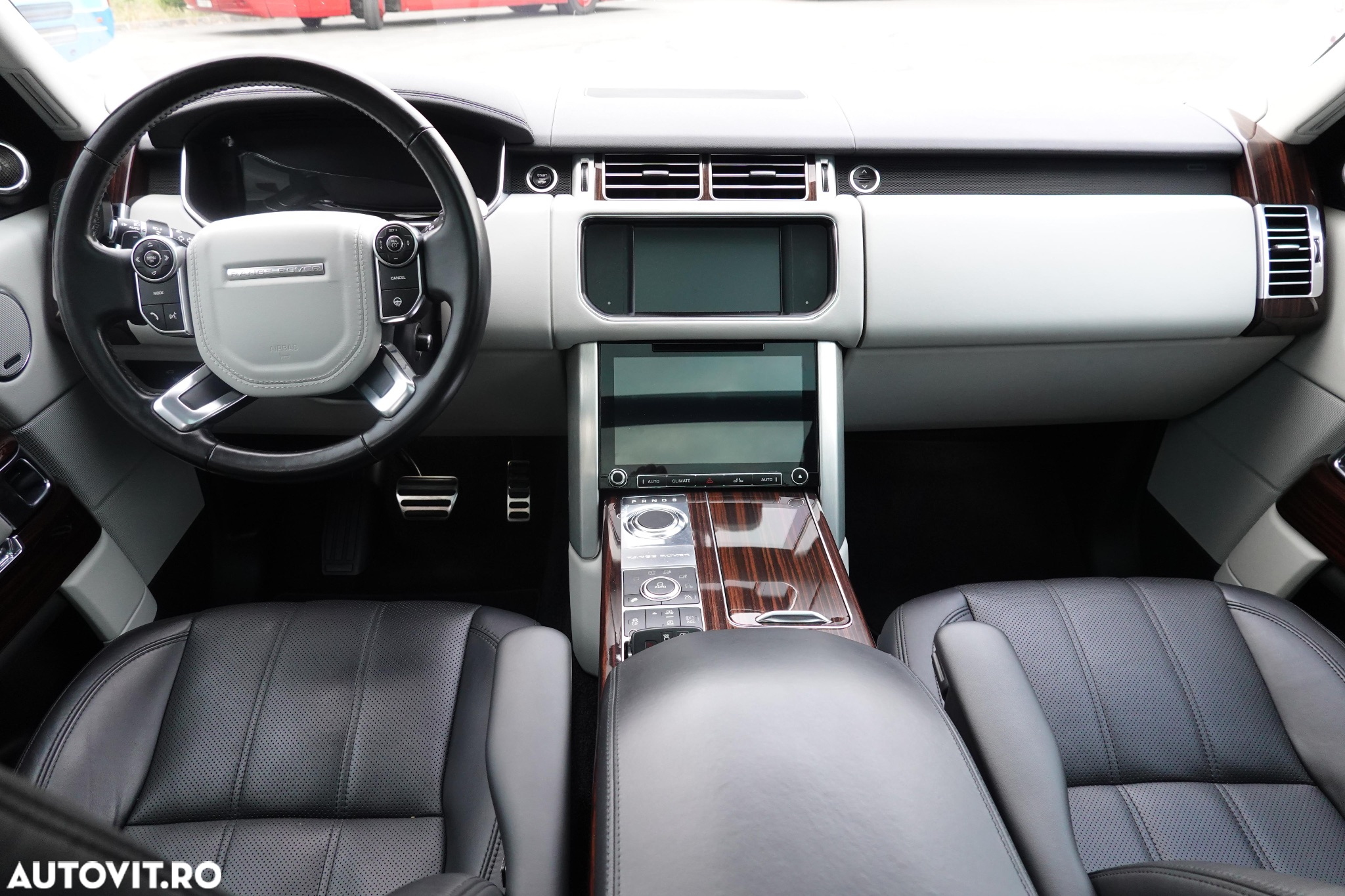 Land Rover Range Rover Vogue - 8