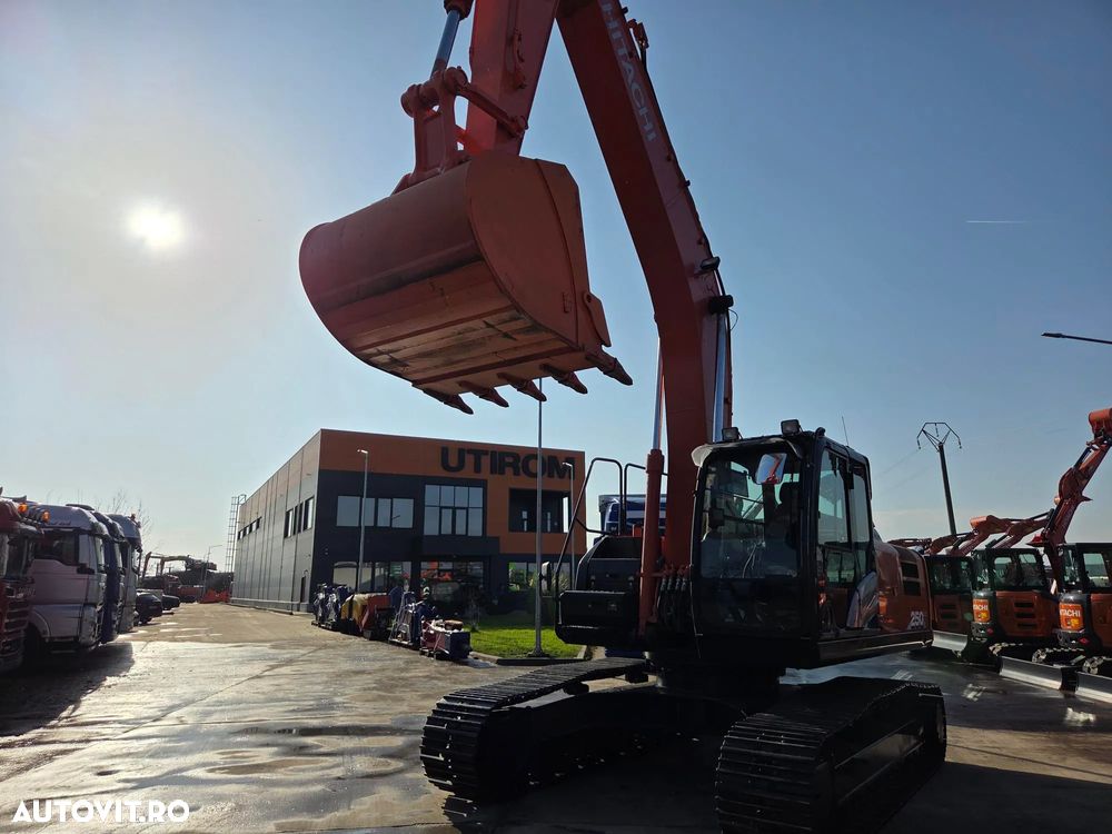 Hitachi ZX250LC-6, 2020, 4.294h, 28t, cupa NOUA 1,55mc, lant 95% bun doar 136h mars, Consum mediu 11l/h, 3 pompe hidr HITACHI, produs in JAPOANIA, inst picon pe brate, camera spate si laterale, Ad sapare 7,5m, posibil leasing, CA NOU-PROMOTIE 106.900 Eur - 17