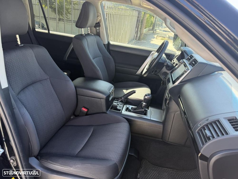 Toyota Land Cruiser Prado - 12
