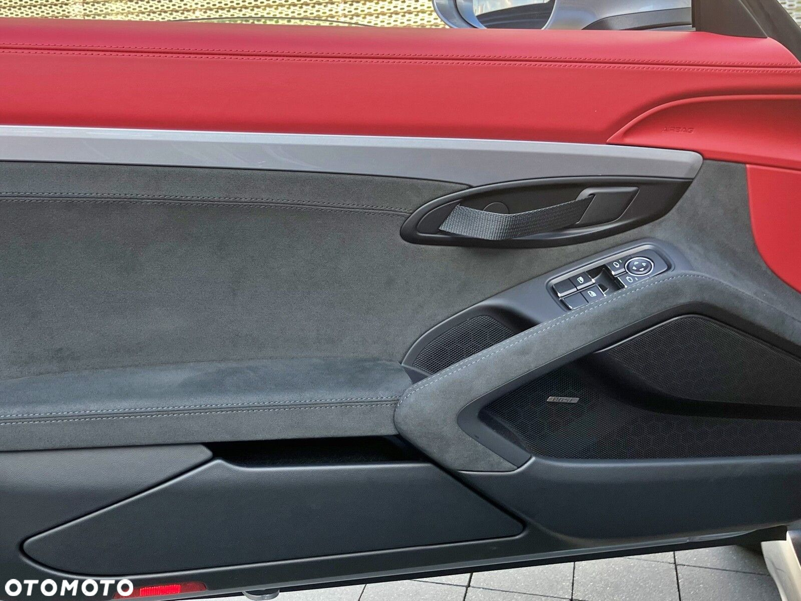 Porsche 718 Spyder - 14