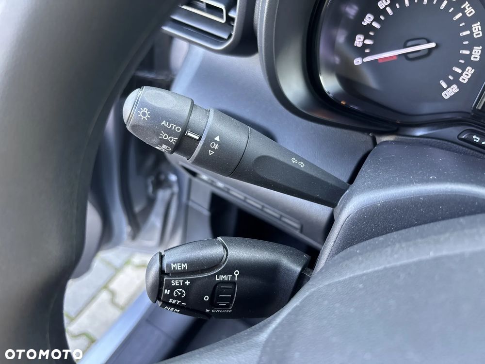 Toyota Proace City Verso 1.5 D-4D Business - 20