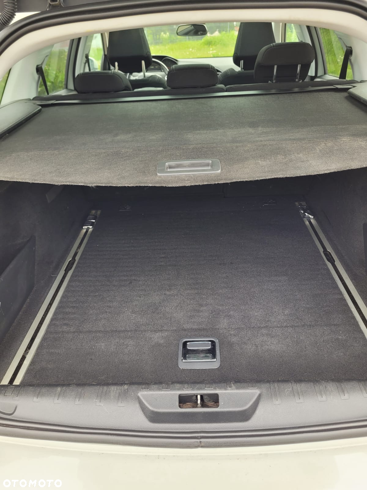 Peugeot 308 SW 1.6 BlueHDi Active S&S - 14