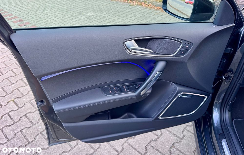 Audi A1 Sportback 1.4 TFSI S tronic S line Sportpaket - 18
