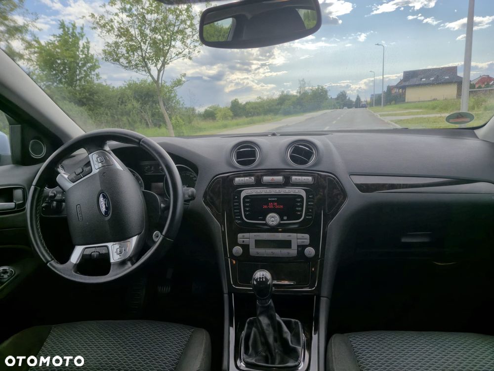 Ford Mondeo 2.0 Ghia Executive - 14