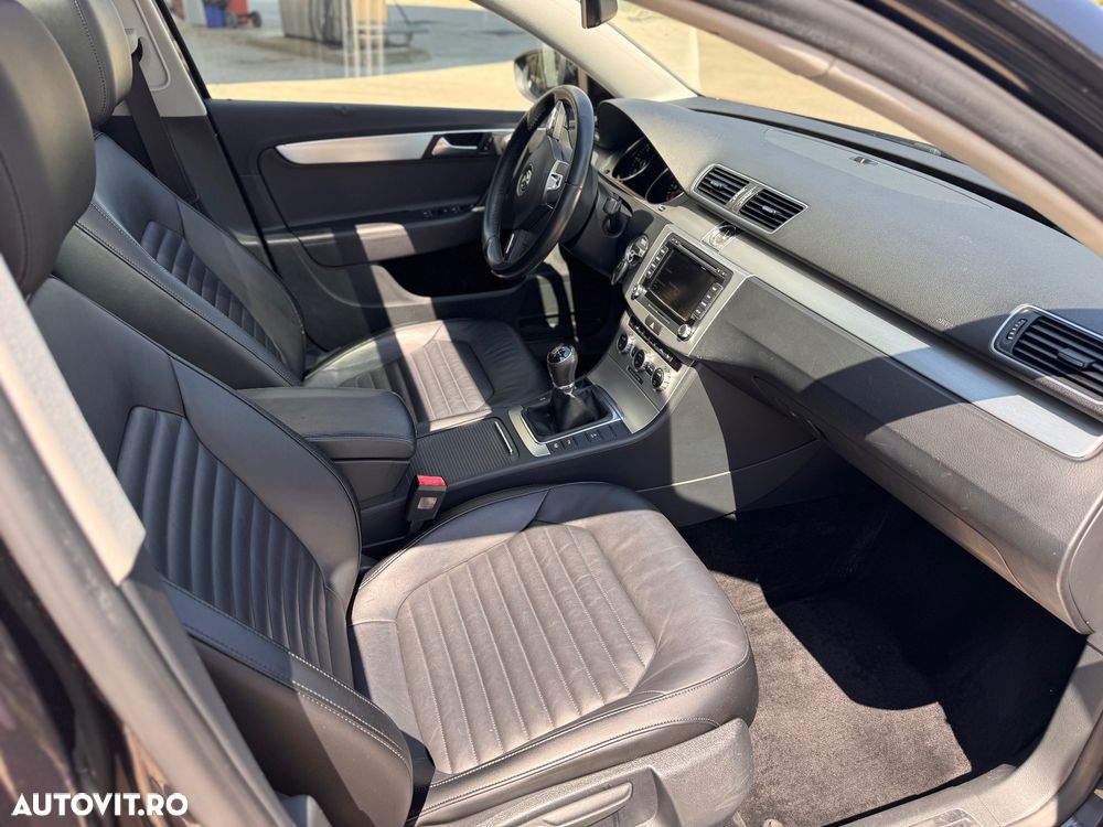 Volkswagen Passat 2.0 TDI BlueMotion Technology Highline - 10