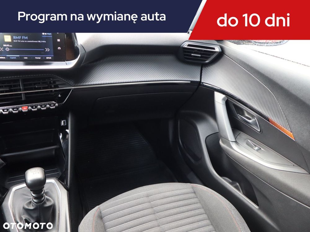 Peugeot 2008 - 10