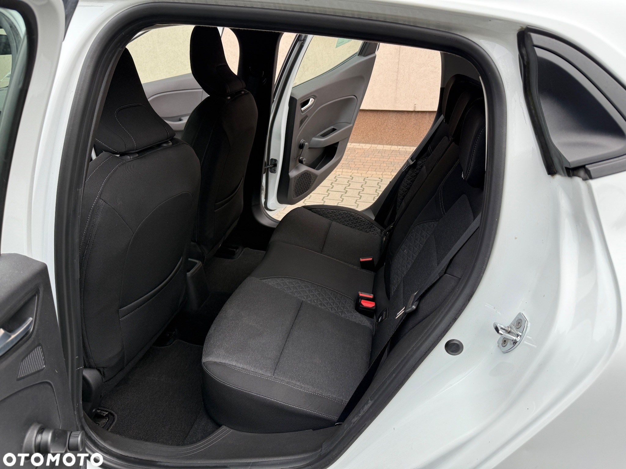 Renault Clio SCe 75 BUSINESS EDITION - 8