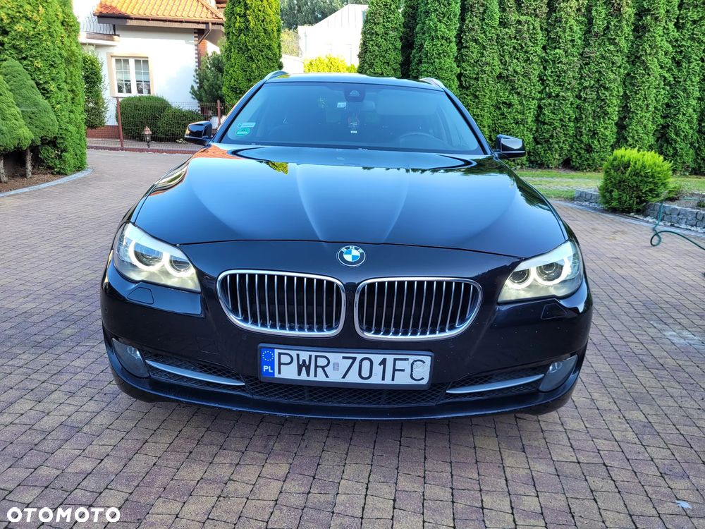 BMW Seria 5 525d - 22