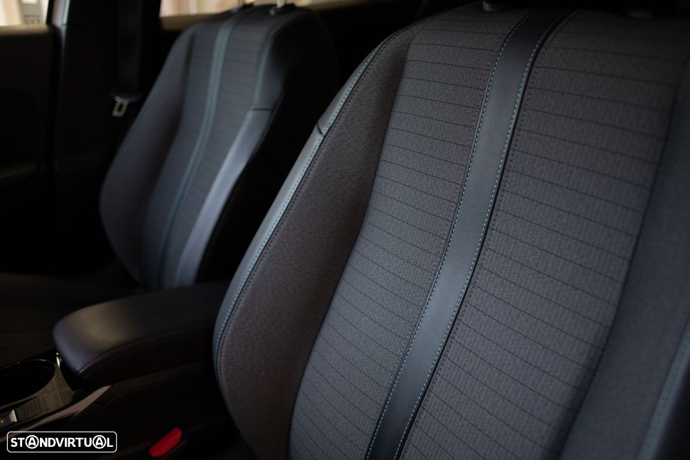 Peugeot 2008 1.2 PureTech Allure Pack EAT8 - 16