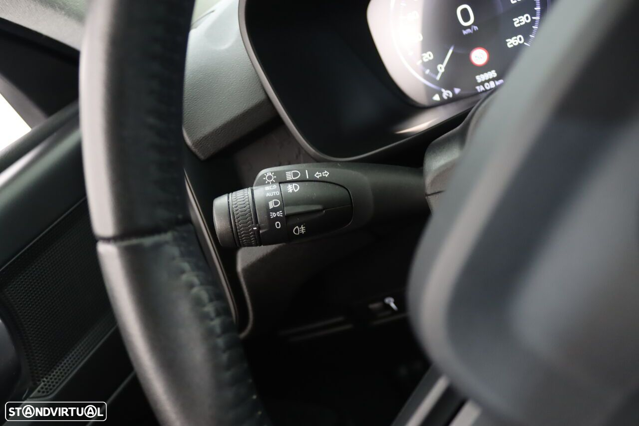 Volvo XC 40 2.0 D3 Momentum - 13