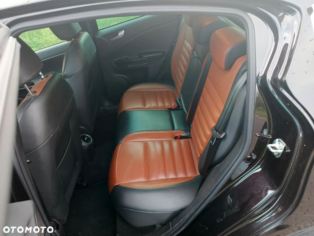 Alfa Romeo Giulietta 2.0 JTDM 16V - 10