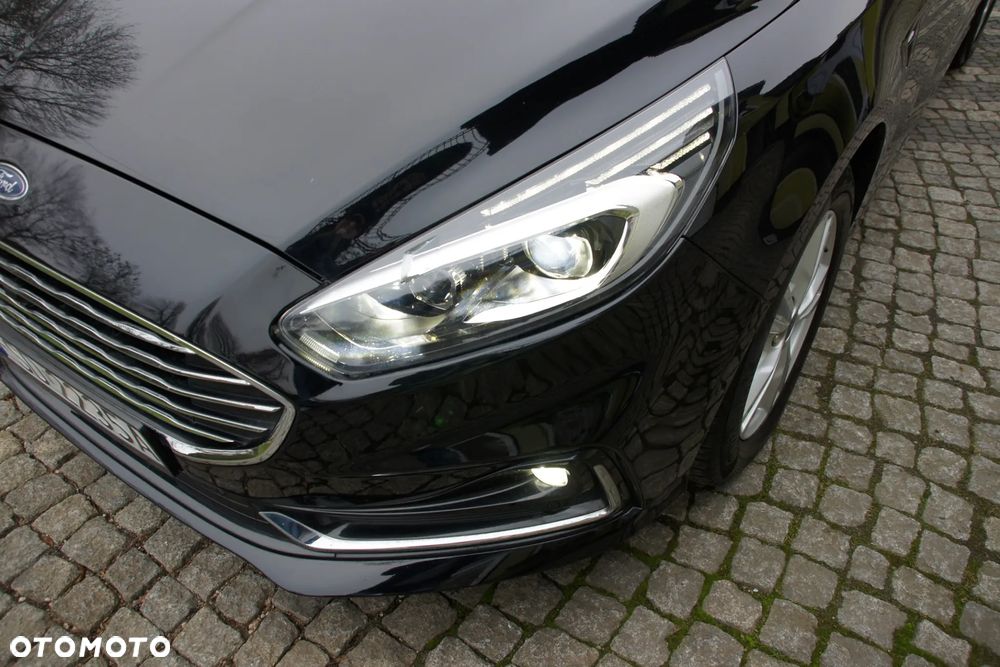 Ford S-Max 2.0 EcoBlue Titanium - 24