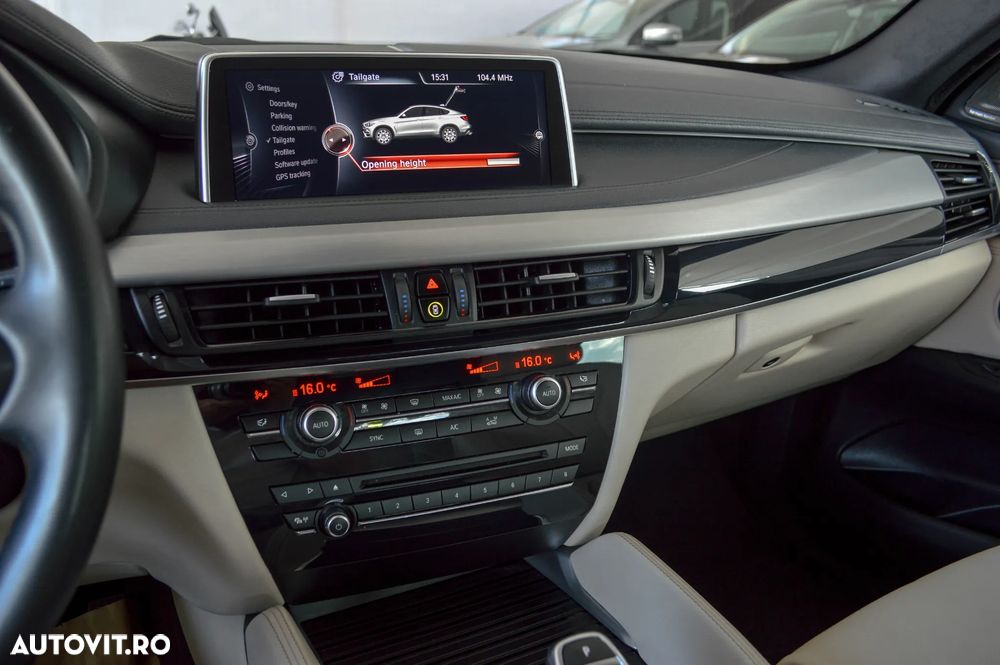 BMW X6 xDrive30d - 25