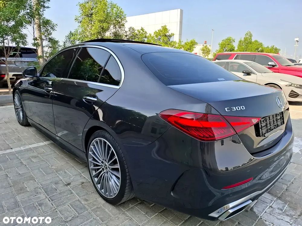 Mercedes-Benz Klasa C 300 4MATIC 9G-TRONIC - 5