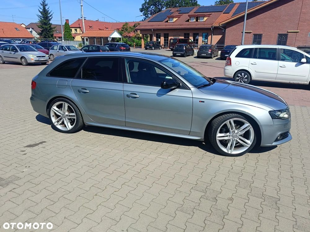 Audi A4 Avant - 16