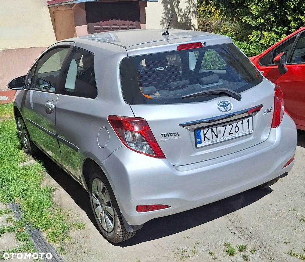 Toyota Yaris 1.33 Luna - 4