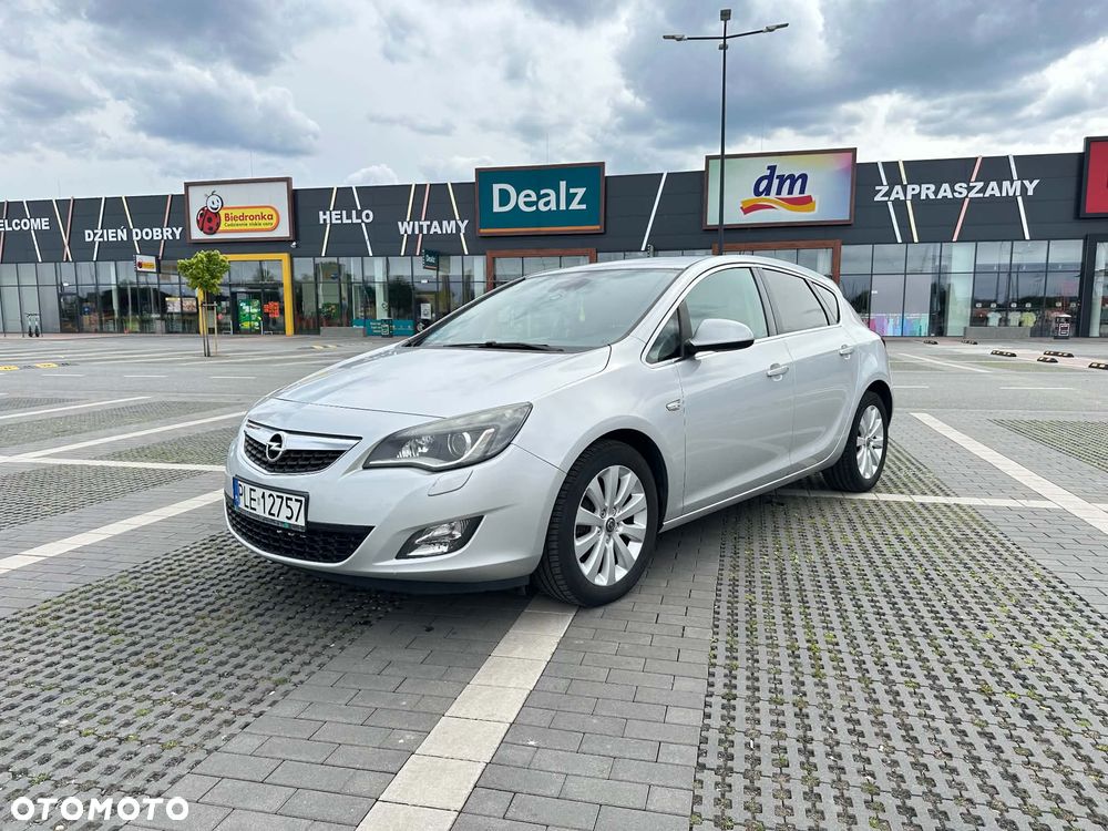 Opel Astra 1.7 CDTI Cosmo - 1