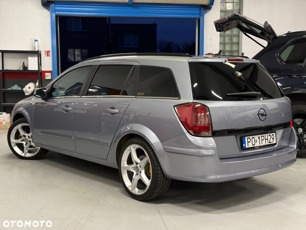 Opel Astra 1.6 Easytronic Cosmo - 4