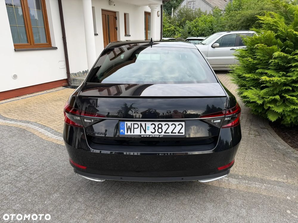 Skoda Superb 2.0 TDI DSG Sportline - 5