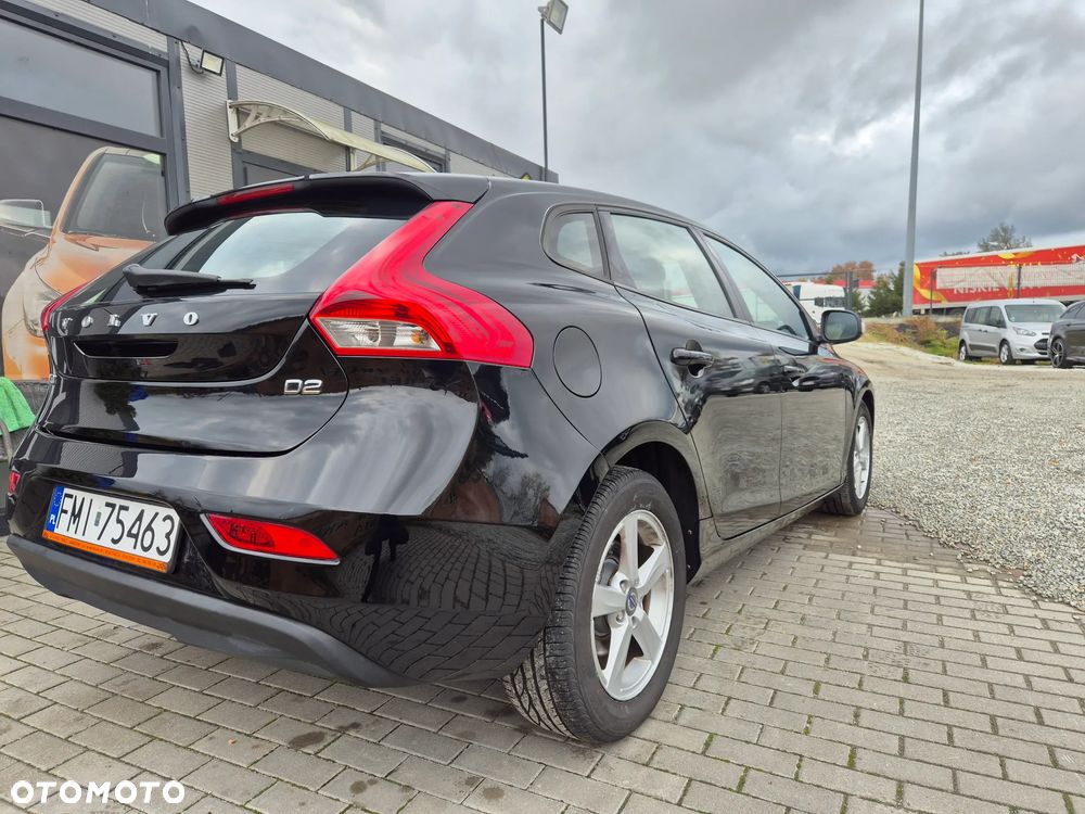 Volvo V40 D2 Kinetic - 8
