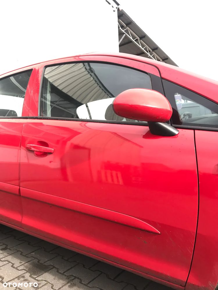 OPEL CORSA D DRZWI PRAWE PRZÓD Y547 KOMPLETNE