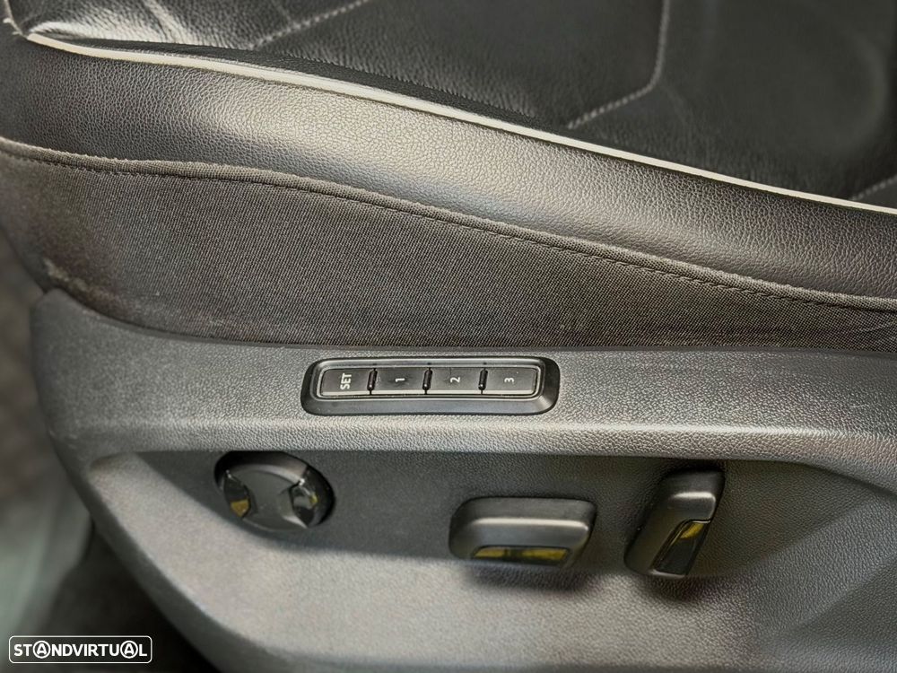 VW Tiguan Allspace 2.0 TDI Highine DSG - 24