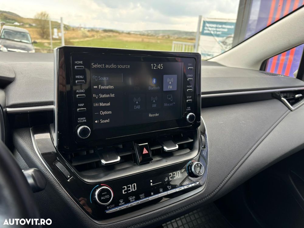 Toyota Corolla - 18