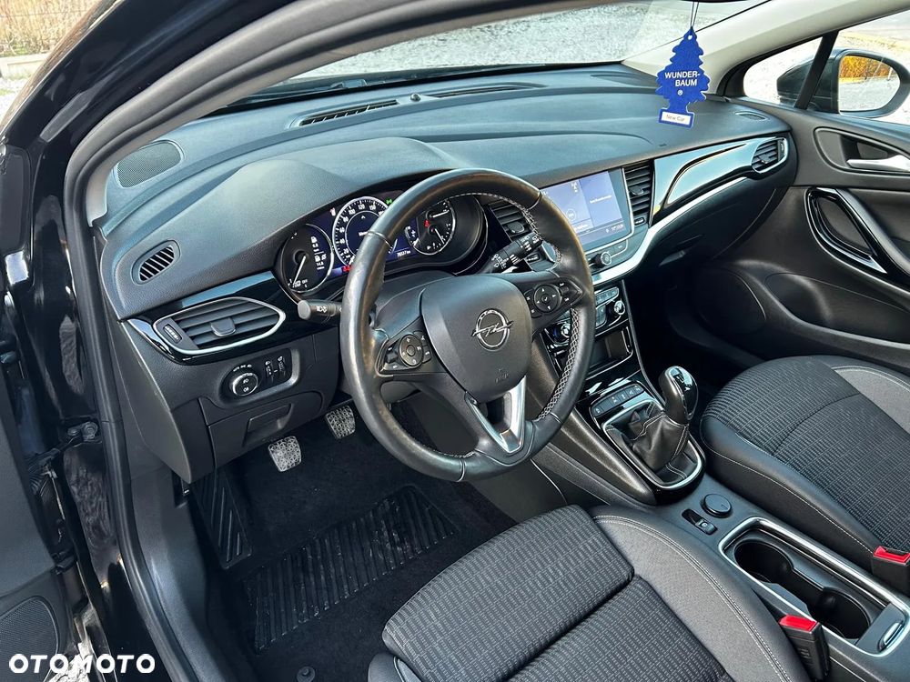 Opel Astra 1.2 Turbo Business Edition - 21