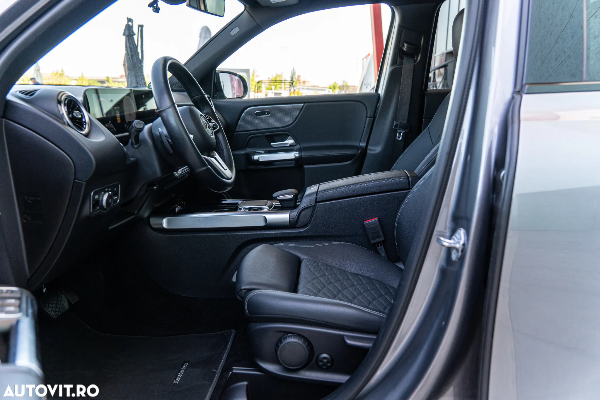 Mercedes-Benz GLB 250 4Matic 8G-DCT AMG Line - 7