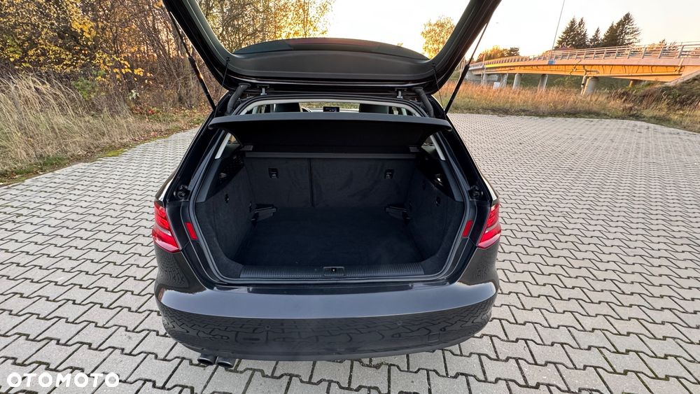 Audi A3 Sportback - 13