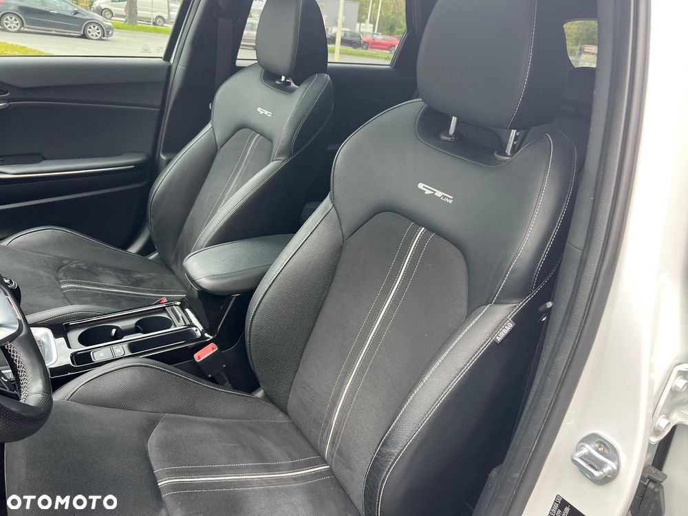Kia Ceed 1.4 T-GDI OPF GT Line - 10