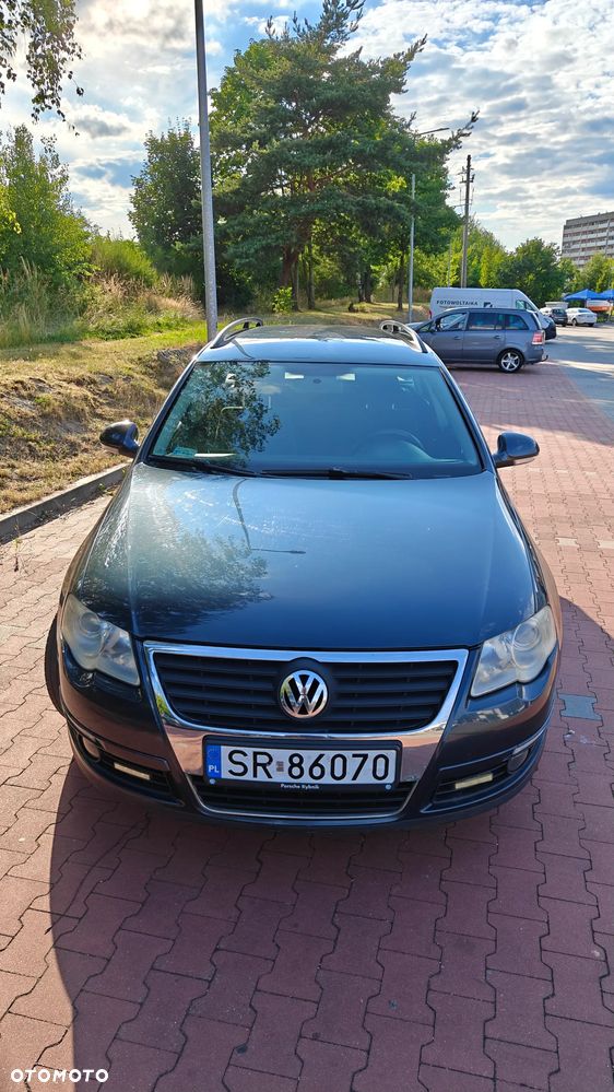 Volkswagen Passat - 4