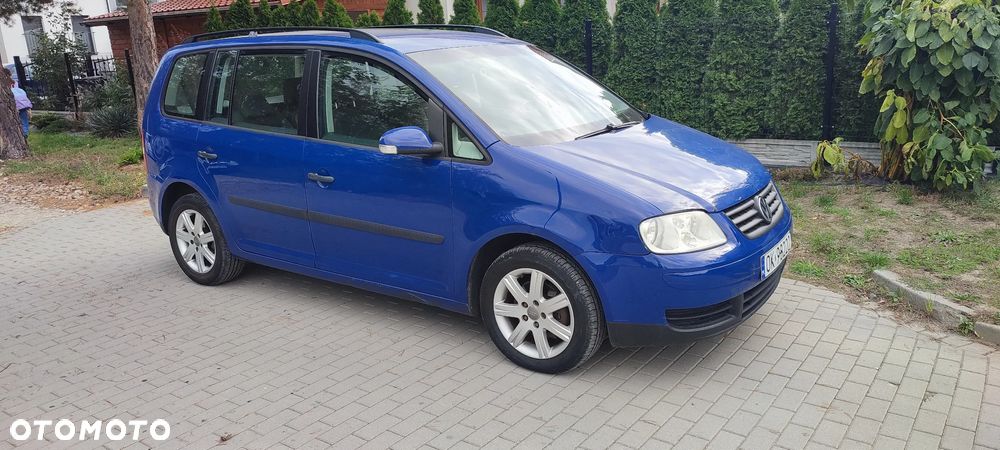 Volkswagen Touran - 2