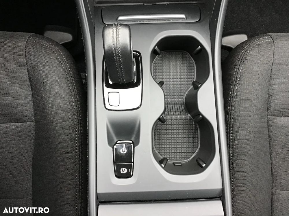 Volvo XC 40 T3 Geartronic Momentum - 13