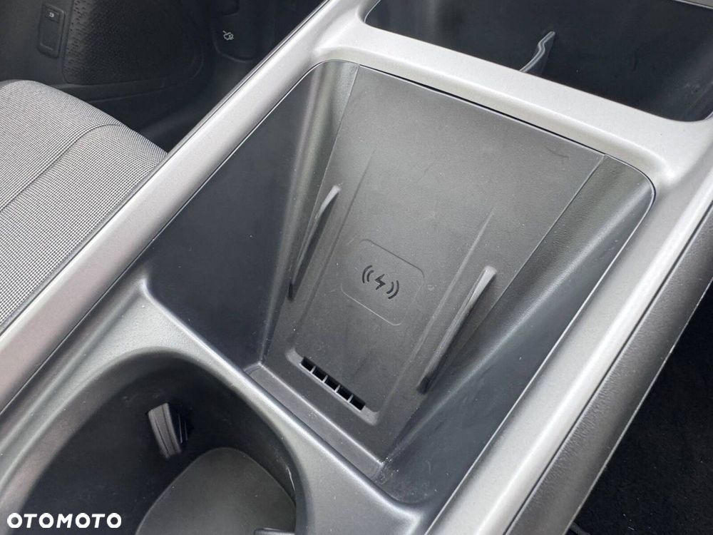 BYD Dolphin G Comfort E-CVT - 24