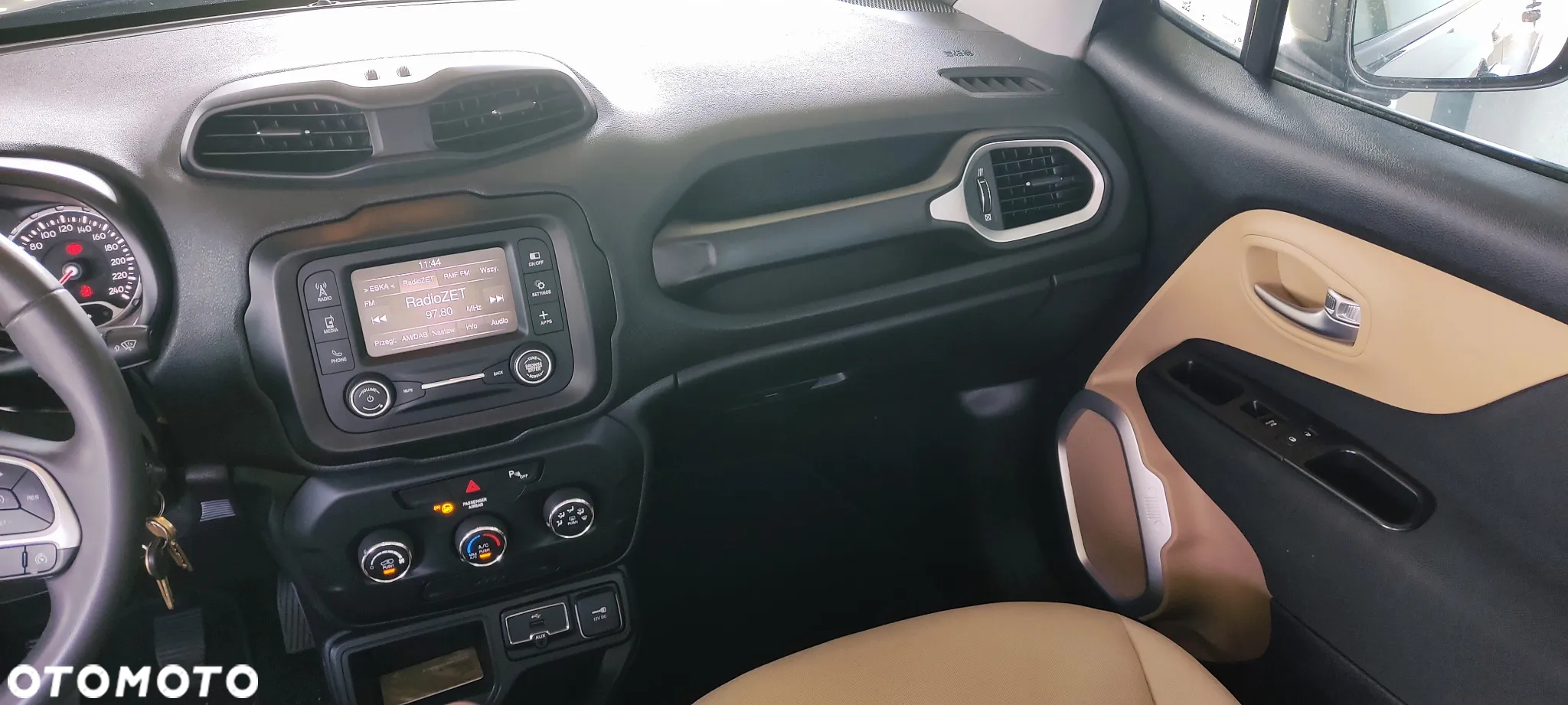 Jeep Renegade 1.6 E-torQ Sport - 33