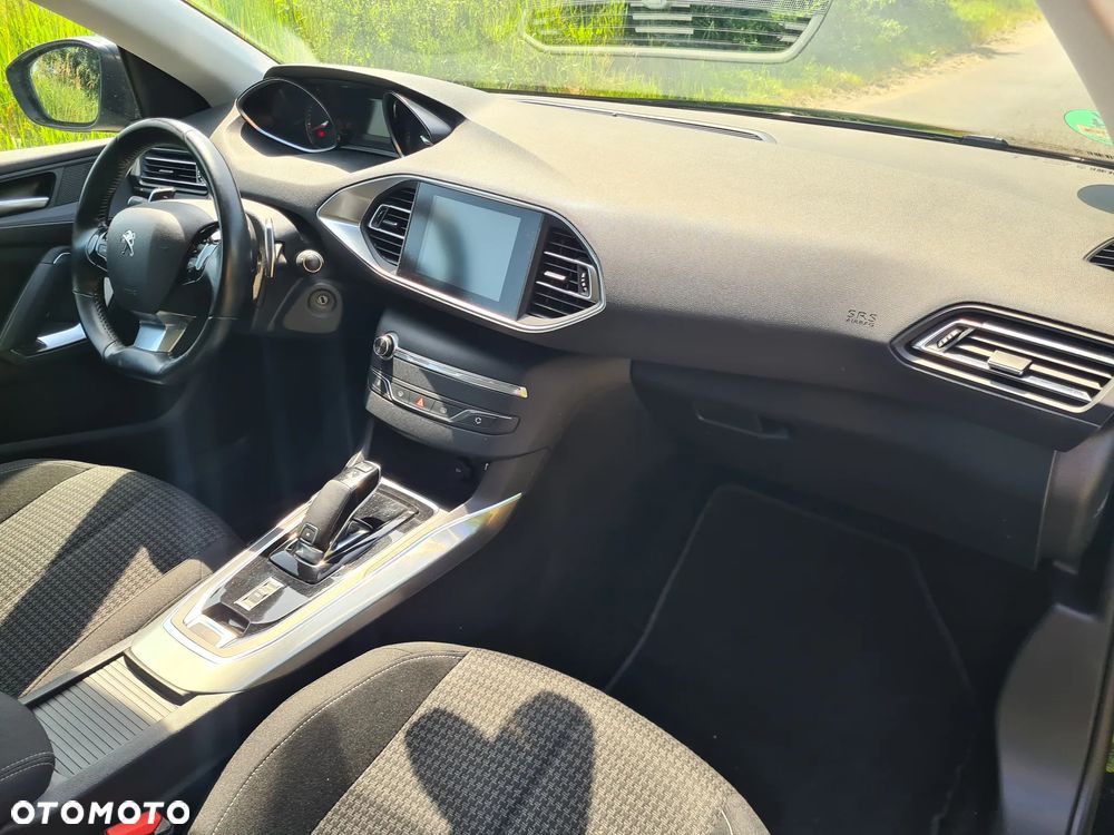 Peugeot 308 - 16