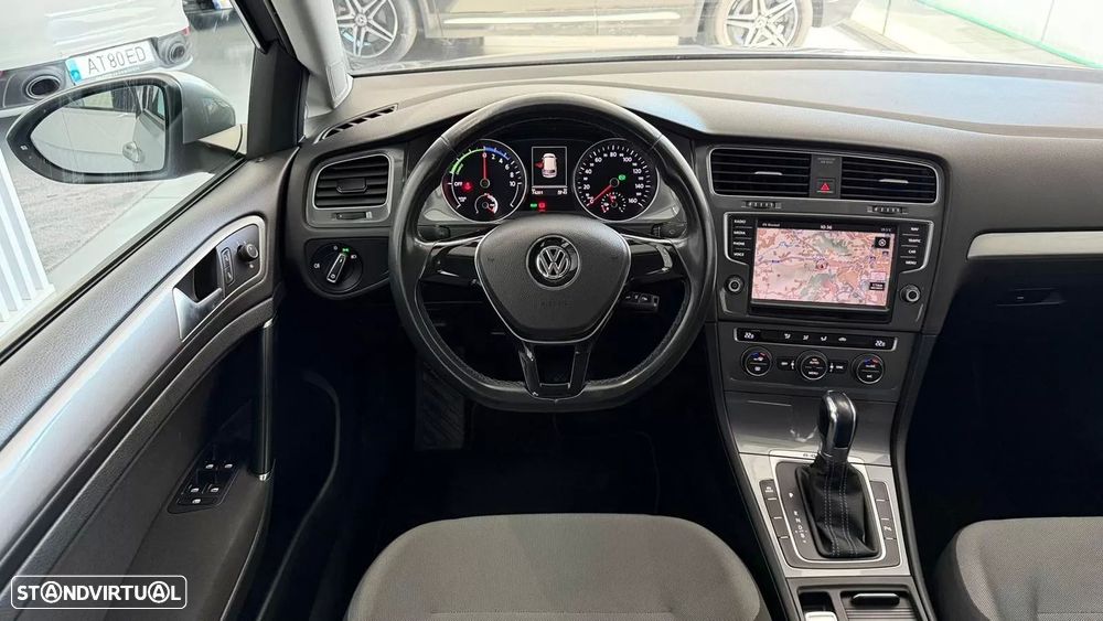 VW e-Golf AC/DC - 14