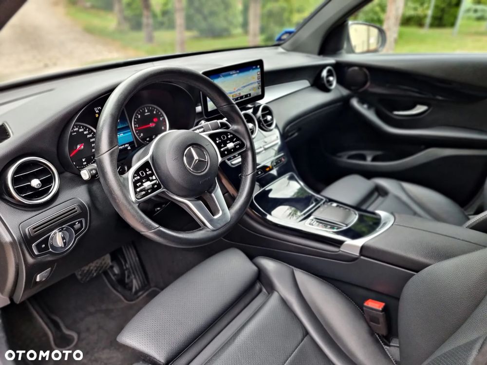 Mercedes-Benz GLC 300 d 4Matic 9G-TRONIC Exclusive - 30