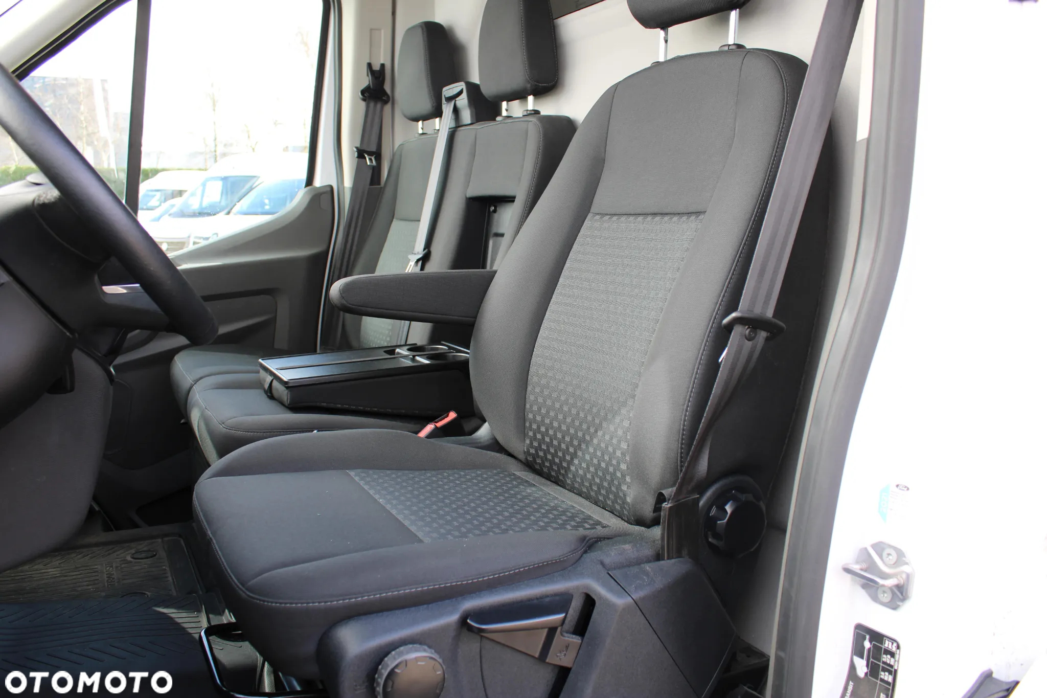 Ford Transit Trend - 14