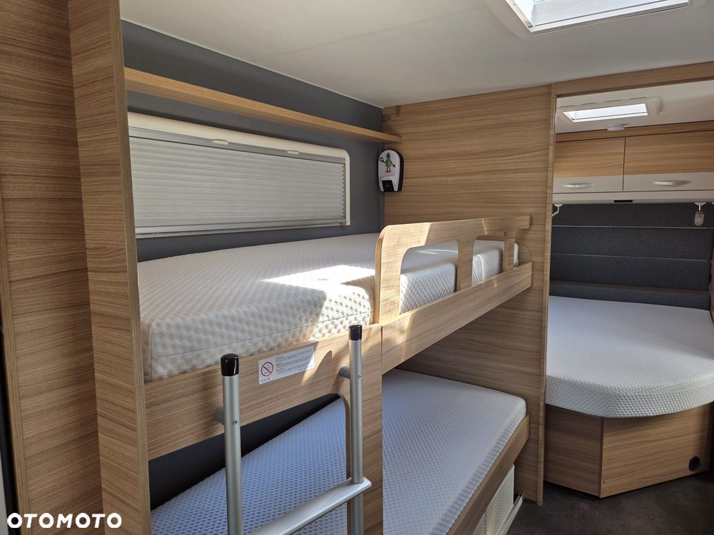 Dethleffs Camper 730FKR - 25