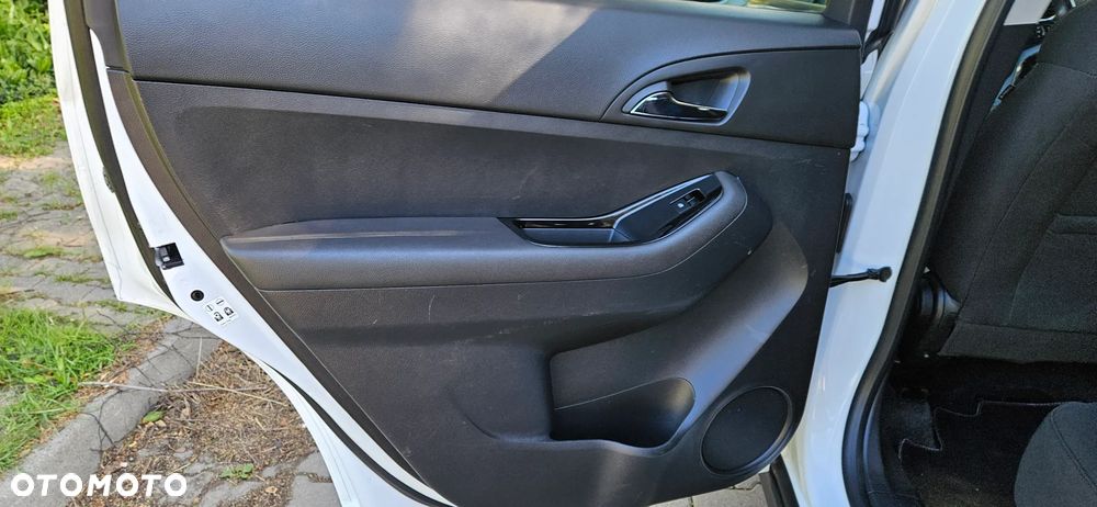 Chevrolet Orlando - 27