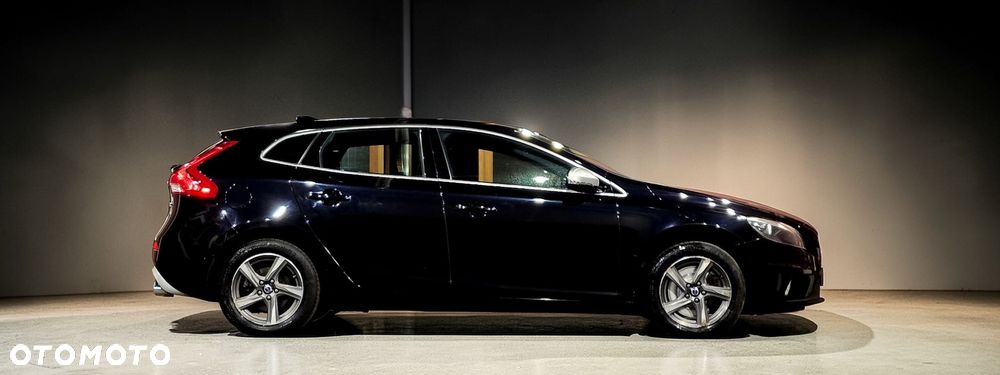 Volvo V40 D4 Drive-E R-Design Summum - 2