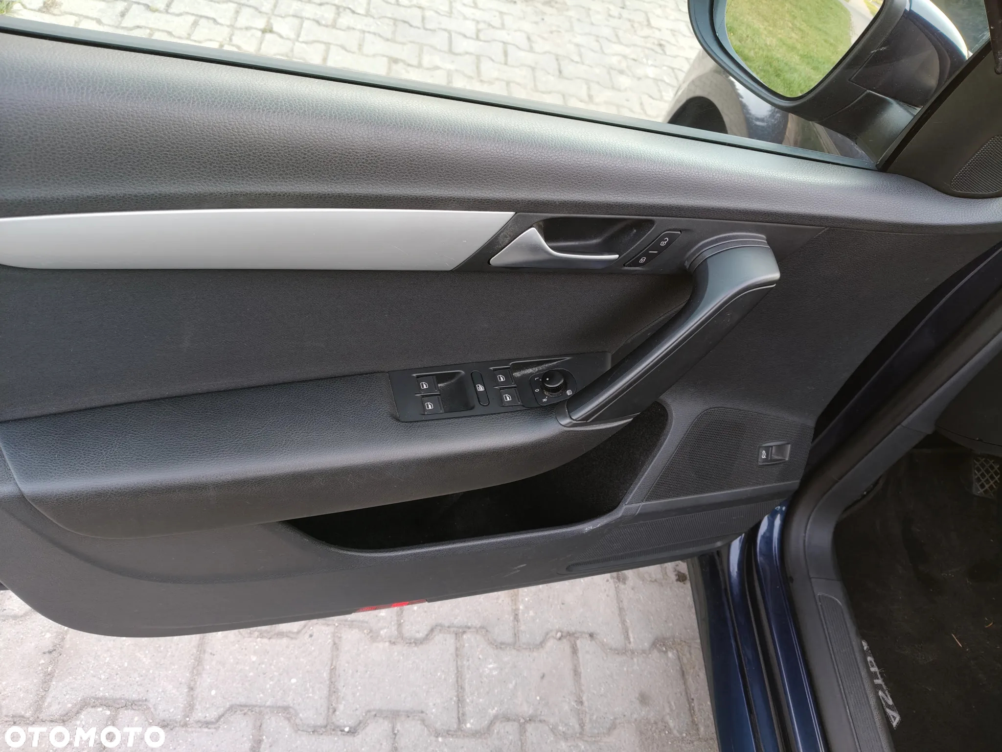 Volkswagen Passat 1.4 TSI BMT Trendline - 12